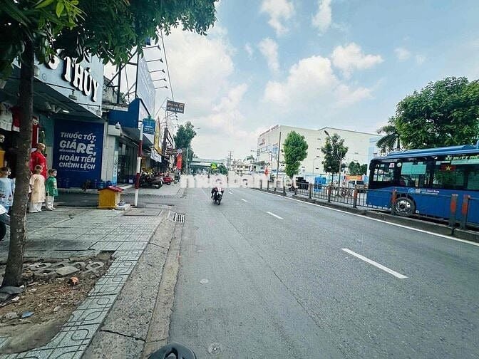 CHO THUÊ NHÀ MẶT TIỀN QUANG TRUNG P11 GÒ VẤP GẦN BETA
