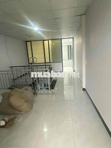 cho thuê nhà mới tinh sạch sẽ 1/ võ văn vân xe hơi đậu có lầu ở ngay