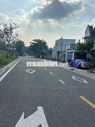 cần bán Nhà cấp 4 gác lửng 3 phòng ngủ đường 06 tái đinh cư phú Chánh