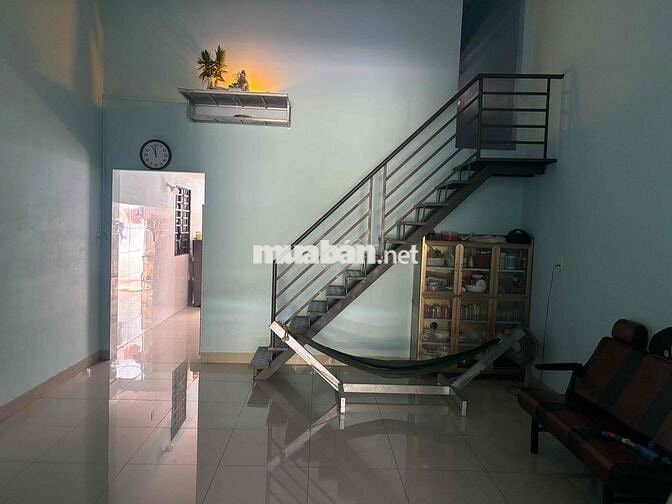 cần bán Nhà cấp 4 gác lửng 3 phòng ngủ đường 06 tái đinh cư phú Chánh