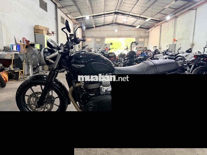 Triumph Street Twin 900 ABS 2017 England