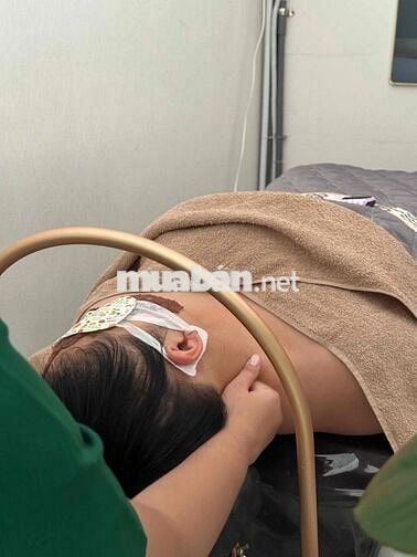 Cần tuyển nhân viên gội đầu maxa quận Bình Tân