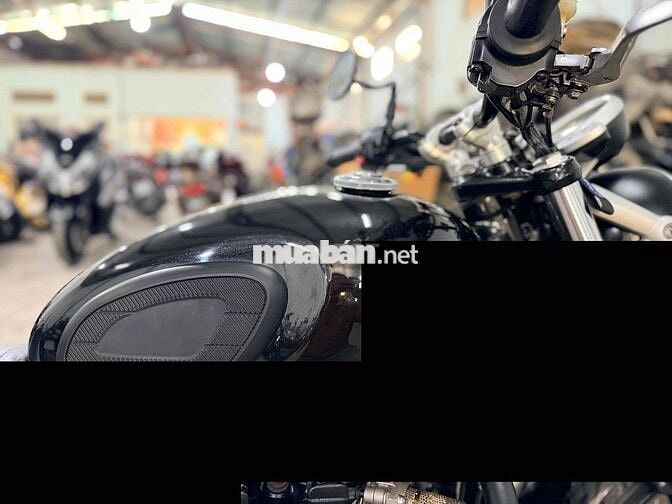Triumph Street Twin 900 ABS 2017 England