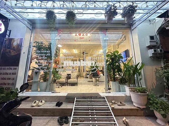 Cần tuyển nhân viên gội đầu maxa quận Bình Tân