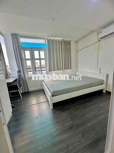 Phòng Penthouse ( ban công 30m2)