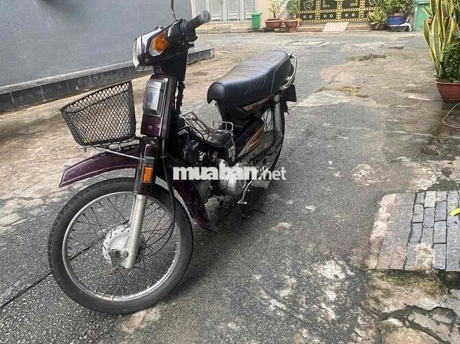 Honda Dream II Nâu Sàn