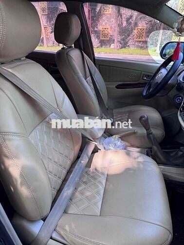 Toyota Innova 7 chỗ Bạc 173.673 km