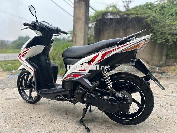 Yamaha Luvias 2013 Trắng