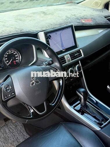 Mitsubishi Xpander AT Bạc 2021 97.000 km