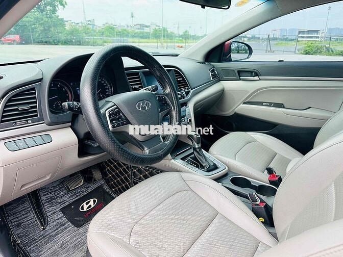 Hyundai Elantra 1.6AT 2016