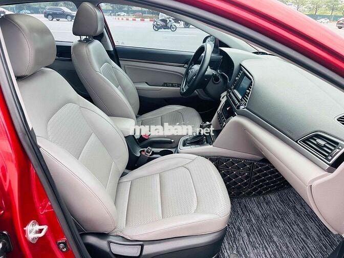 Hyundai Elantra 1.6AT 2016