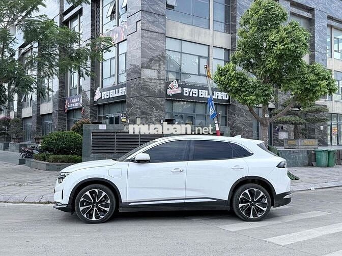 Chính chủ VinFast VF8 Plus 2023 mua pin Catl