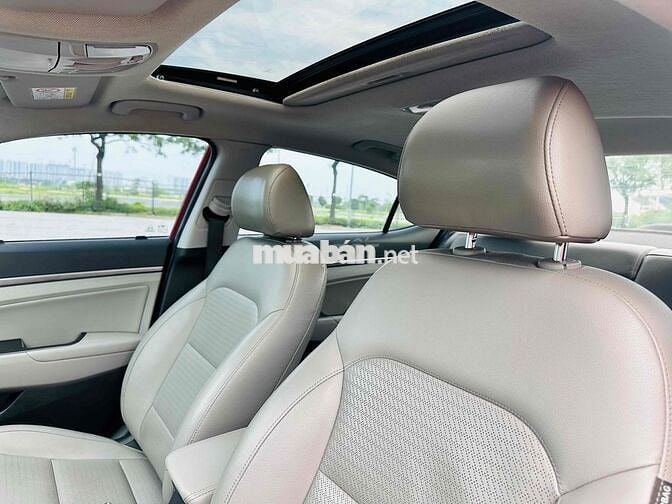 Hyundai Elantra 1.6AT 2016