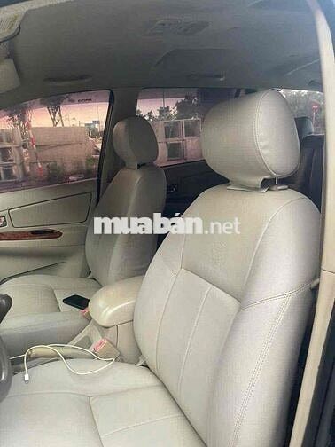 Toyota Innova 2007 Đen 7 chỗ