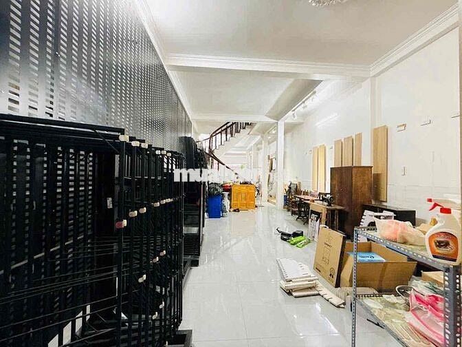 Cho Thuê Mặt Bằng Kinh Doanh (tầng trệt) - Mặt Tiền Chợ - Giá: 15tr