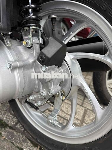 Honda Vision 2025 500 km màu Đỏ