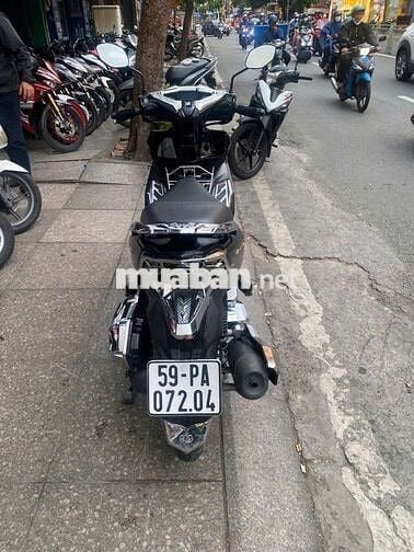 Honda Air Blade 4val 2024 Đen đã qua sử dụng