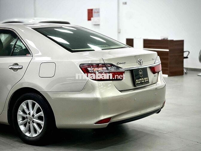 Toyota Camry 2.0E 2015 Vàng Ánh Kim Siêu Đẹp
