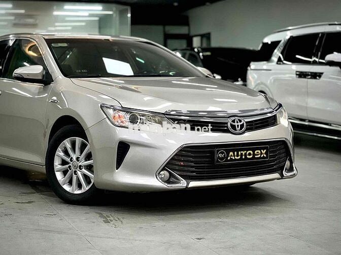 Toyota Camry 2.0E 2015 Vàng Ánh Kim Siêu Đẹp