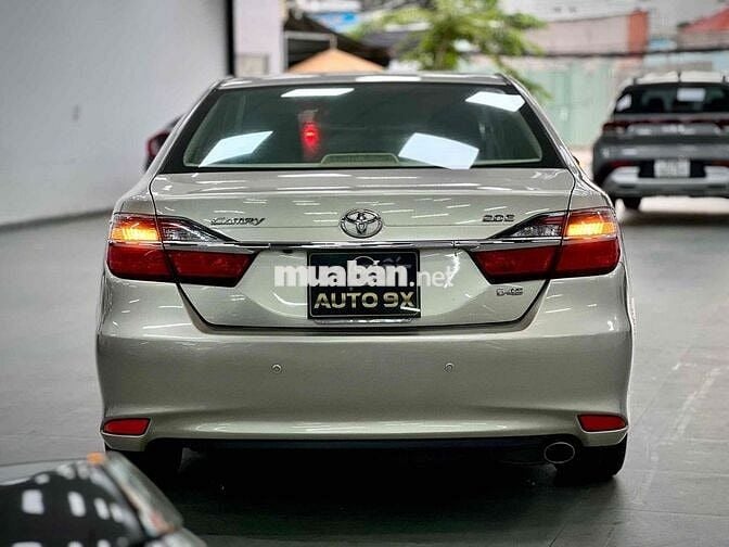 Toyota Camry 2.0E 2015 Vàng Ánh Kim Siêu Đẹp