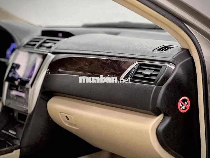 Toyota Camry 2.0E 2015 Vàng Ánh Kim Siêu Đẹp
