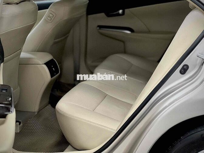 Toyota Camry 2.0E 2015 Vàng Ánh Kim Siêu Đẹp