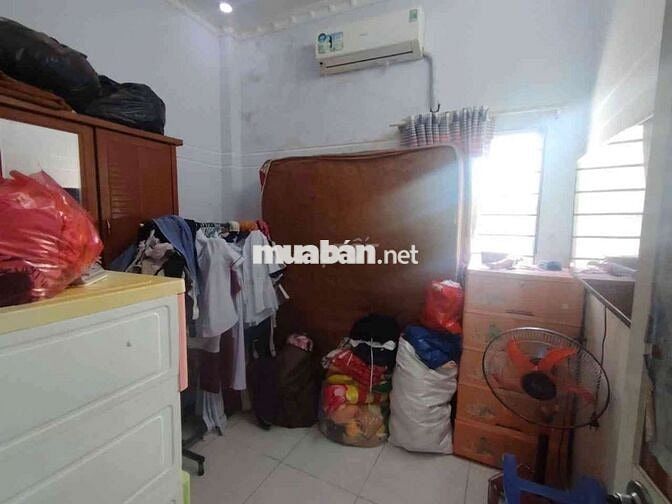 Nhà 3 tầng chính chủ ở giáp Nguyễn hữu Thọ Nhà bè