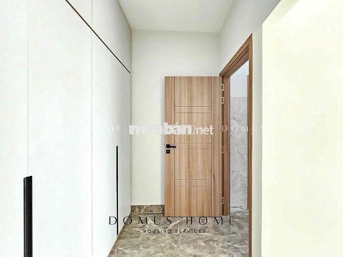 Cho thuê nguyên tầng 1PN bancol siêu rộng trung tâm quận 7