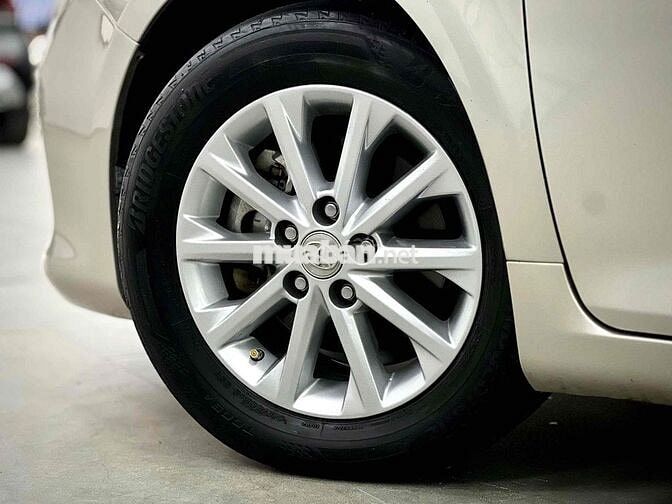 Toyota Camry 2.0E 2015 Vàng Ánh Kim Siêu Đẹp