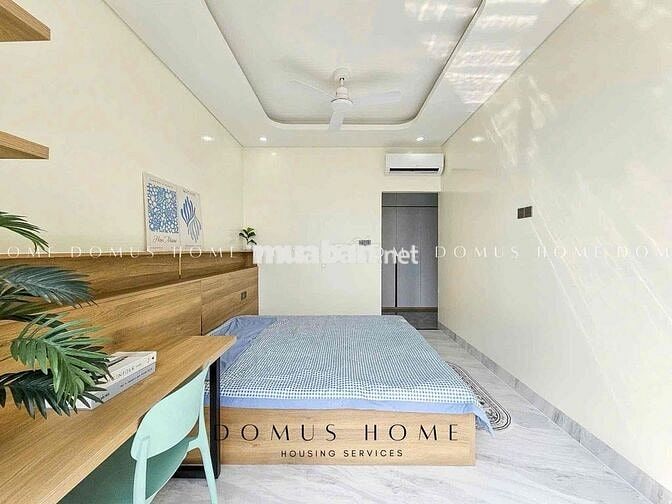 Cho thuê nguyên tầng 1PN bancol siêu rộng trung tâm quận 7