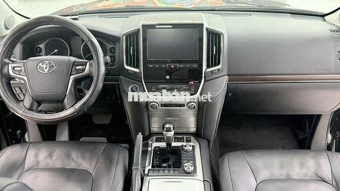 Land Cruiser 4.6 V8 sản xuất 2020. có hoá đơn VAT