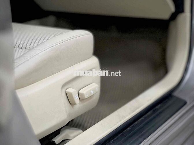 Toyota Camry 2.0E 2015 Vàng Ánh Kim Siêu Đẹp
