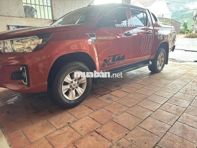 Toyota Hilux 2019 Cam Thái Lan