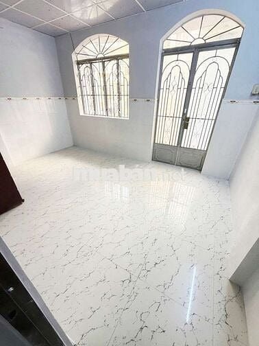 Nhà thuê Nguyễn Xuân Khoát. Quận Tân Phú (3pn, 2wc).Dtsd 126m2