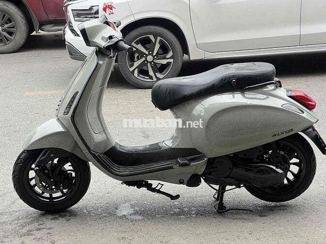 Piaggio Vespa Sprint LX125