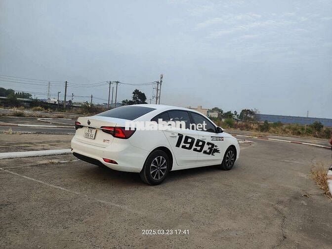 MG MG5 MT 2024 17.000km Trắng