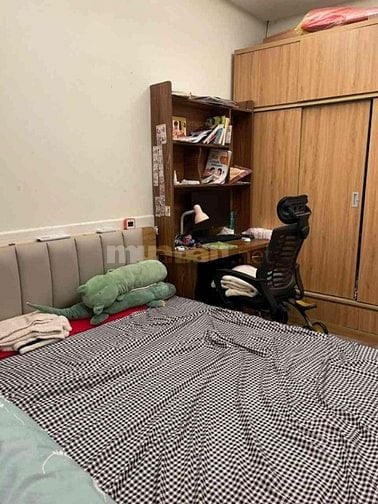 Chưng cư tầng trung giá hiếm chỉ hơn 3 đồng, 2 ngủ sáng thoáng gần 70m