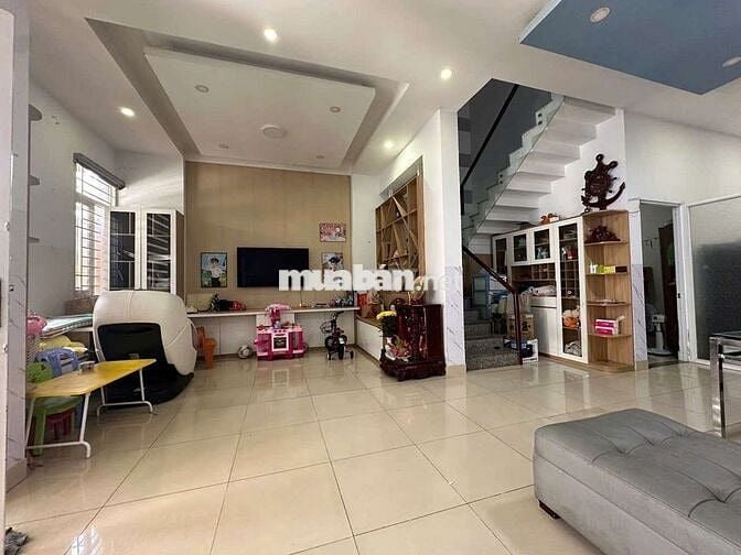 🕵️ DIỆN TÍCH KHỦNG -NGANG HƠN 6M-ĐƯỜNG SỐ 10-BHHB,74m2!
💰 GIÁ CHÀO 5TỶ