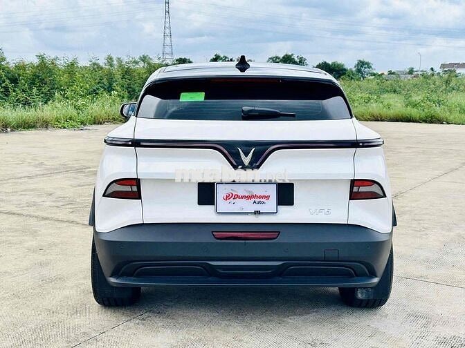 VinFast VF6 Plus 2026 Trắng 3.000km