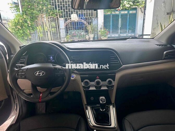 Muốn bán xe chính chủ từ mới