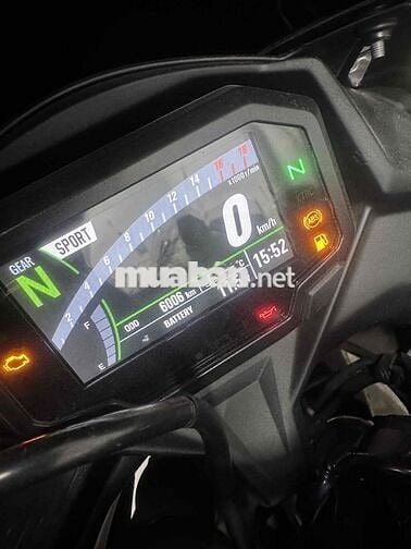 Kawasaki Zx4R 6000 km màu Đen
