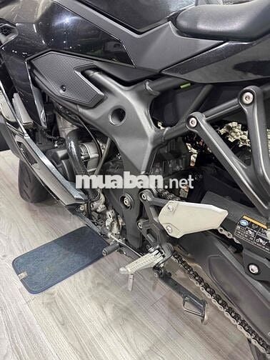 Kawasaki Zx4R 6000 km màu Đen