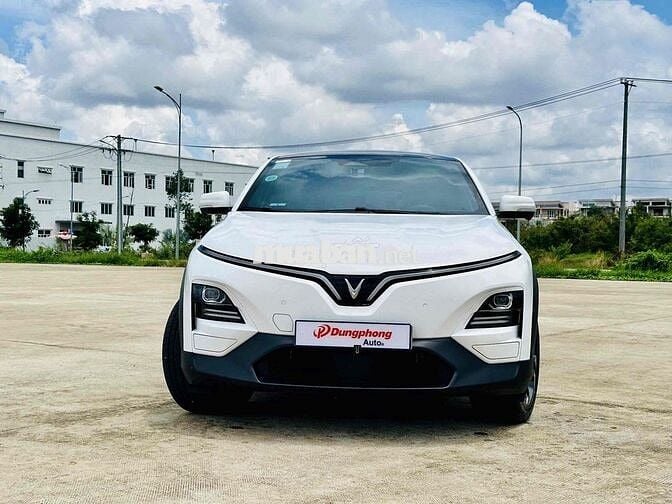 VinFast VF6 Plus 2026 Trắng 3.000km