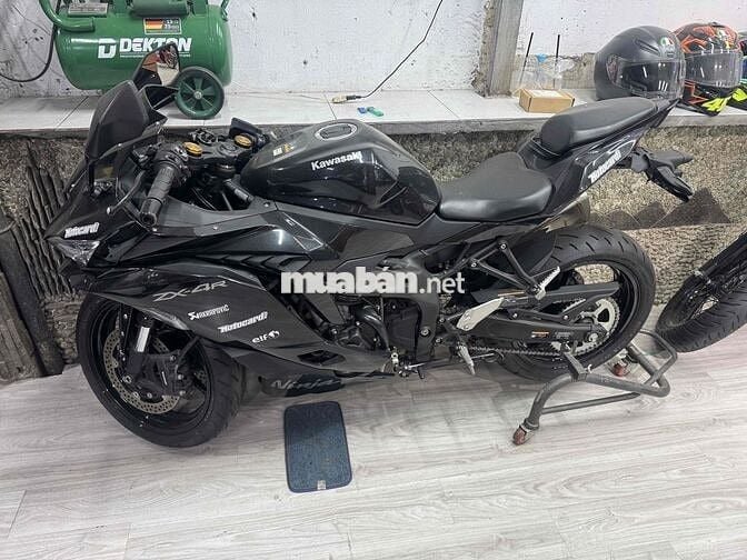 Kawasaki Zx4R 6000 km màu Đen