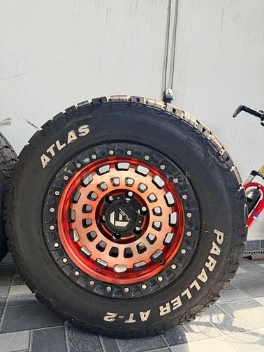 CẦN BÁN 4 LỐP XE CỘNG VÀNH,MỚI 90