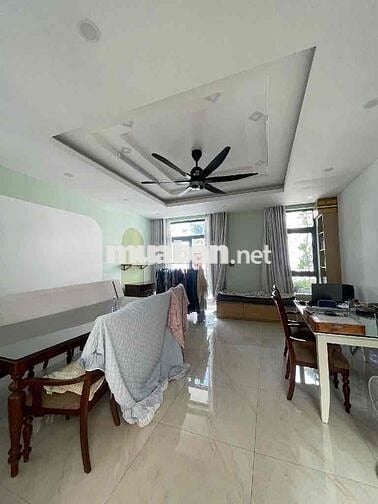 NHÀ ĐẸP 3 TẦNG — BÌNH TRỊ ĐÔNG HƯƠNG LỘ 2 DS 6D 95M2 • 5M x 19M : Tây