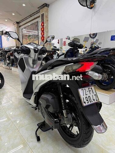 Honda SH 125CBS 2017 Bạc 18000 km