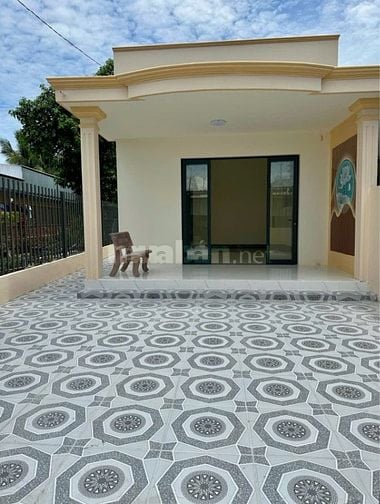 bán gấp căn nhà 200m2 xã Tân Thông Hội - Củ Chi giá 830 triệu