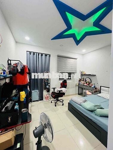 Bán Nhà Bờ Bao Tân Thắng- 63m2 - 4.5x13.5m - hxh đỗ cửa - chưa đến 6ty