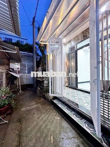 CHO THUÊ NHÀ HẺM 391 ĐƯỜNG BA MƯƠI THÁNG 4 3 PHÒNG NGỦ